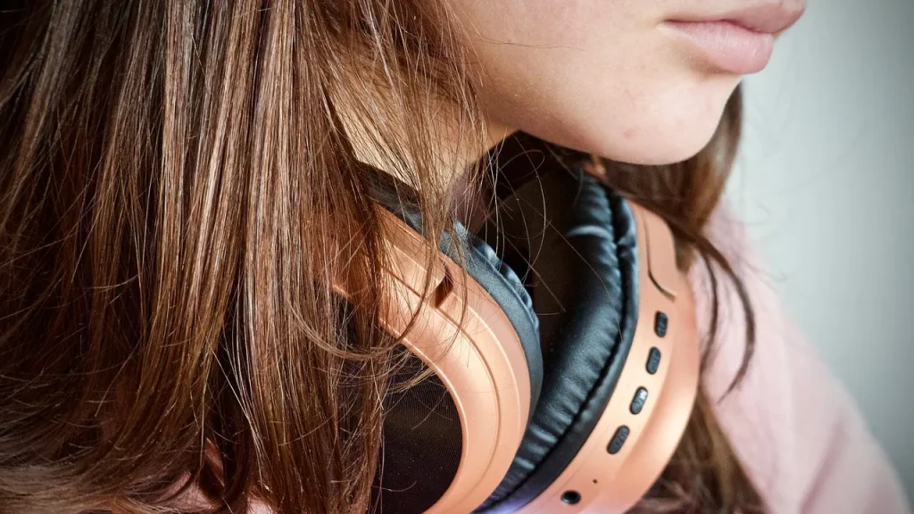 Wireless headphones