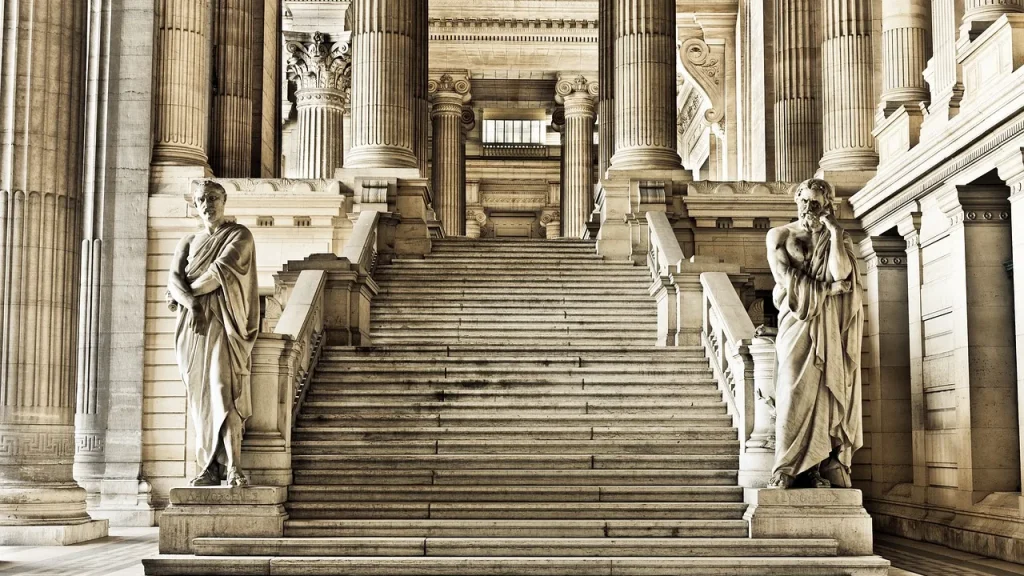 Court building or courtroom exterior
